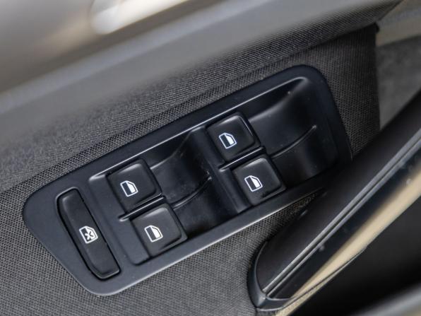 Volkswagen Golf VII с пробегом 2013 года, цена 1 088 000 рублей, 115621 км, хэтчбек, Автокод Объявления