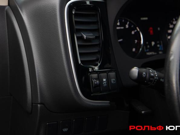 Mitsubishi Outlander III Рестайлинг с пробегом 2015 года, цена 1 980 000 рублей, 142472 км, внедорожник, Автокод Объявления