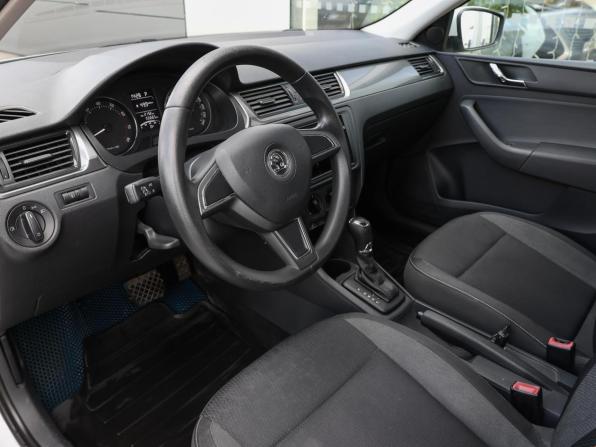 Skoda Rapid I с пробегом 2014 года, цена 949 000 рублей, 155350 км, лифтбек, Автокод Объявления