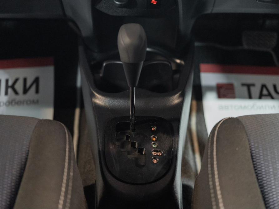 Toyota Vitz III (XP130) Рестайлинг 2 Улан-Удэ  - изображение 13