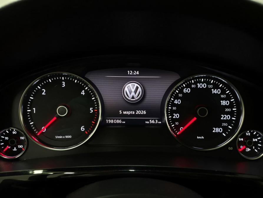 Volkswagen Touareg II Рестайлинг Москва  - изображение 16