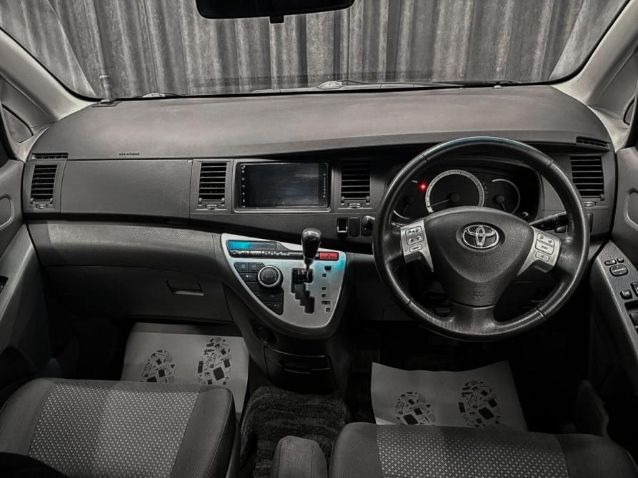 Toyota ISis I Рестайлинг Красноярск  - изображение 9