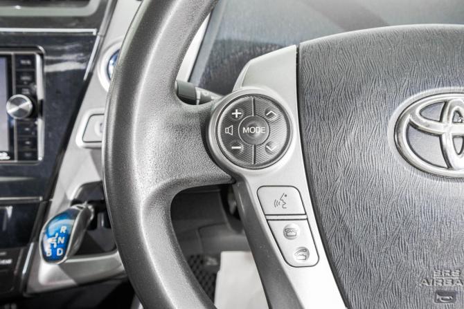 Toyota Prius Alpha I (ZVW40/41) Рестайлинг с пробегом 2014 года, цена 1 299 000 рублей, 210000 км, универсал, Автокод Объявления
