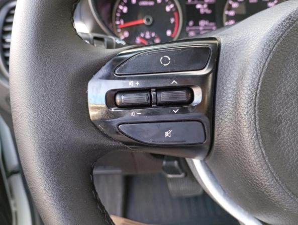 Kia Rio IV с пробегом 2019 года, цена 850 000 рублей, 180000 км, седан, Автокод Объявления
