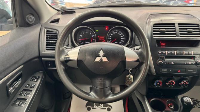 Mitsubishi ASX I Рестайлинг с пробегом 2012 года, цена 700 000 рублей, 327388 км, внедорожник, Автокод Объявления