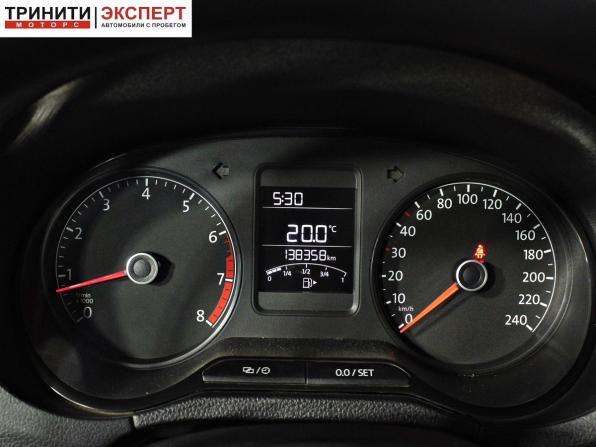 Volkswagen Polo V Рестайлинг с пробегом 2015 года, цена 956 000 рублей, 138347 км, седан, Автокод Объявления