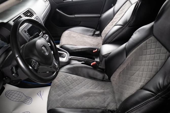 Volkswagen Jetta VI с пробегом 2013 года, цена 899 000 рублей, 230000 км, седан, Автокод Объявления