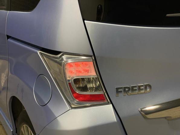 Honda Freed I Рестайлинг с пробегом 2012 года, цена 1 150 000 рублей, 204172 км, компактвэн, Автокод Объявления