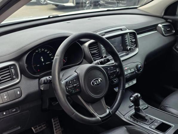 Kia Sorento III Prime с пробегом 2016 года, цена 1 980 000 рублей, 380853 км, внедорожник, Автокод Объявления