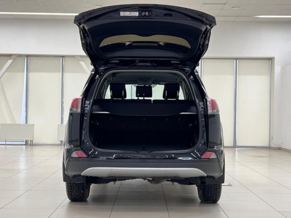 Toyota RAV4 IV (XA40) Рестайлинг с пробегом 2019 года, цена 2 740 000 рублей, 94654 км, внедорожник, Автокод Объявления