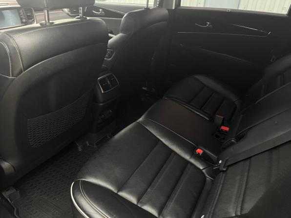 Kia Sorento III Prime Рестайлинг с пробегом 2018 года, цена 2 100 000 рублей, 252895 км, внедорожник, Автокод Объявления