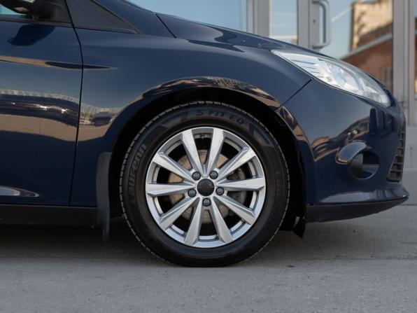 Ford Focus III с пробегом 2013 года, цена 680 000 рублей, 141488 км, хэтчбек, Автокод Объявления