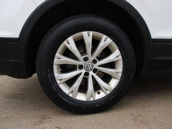 Volkswagen Tiguan II с пробегом 2017 года, цена 1 889 000 рублей, 130030 км, внедорожник, Автокод Объявления