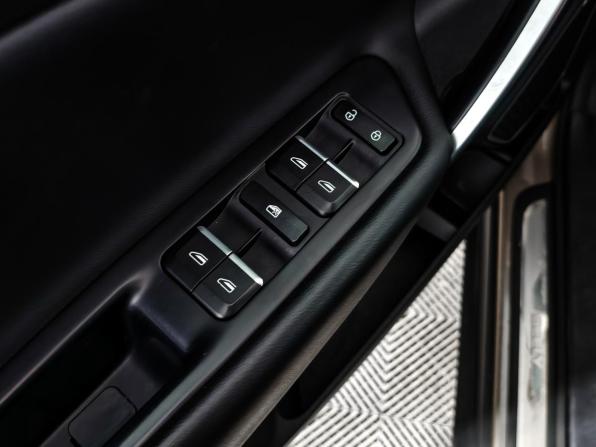 Geely Atlas I с пробегом 2019 года, цена 1 349 000 рублей, 152230 км, внедорожник, Автокод Объявления