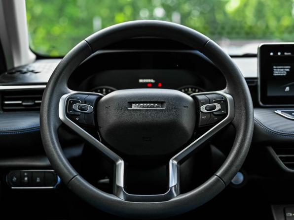 Haval Jolion I Рестайлинг с пробегом 2024 года, цена 1 670 000 рублей, 44342 км, внедорожник, Автокод Объявления