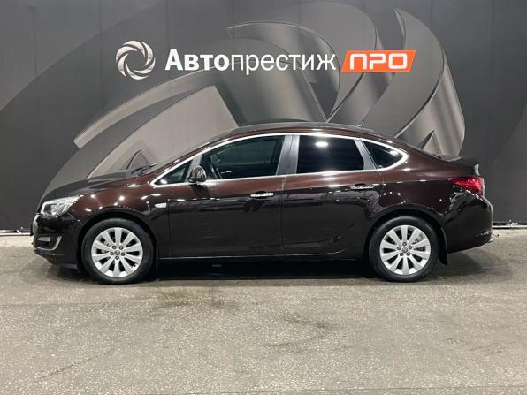 Opel Astra J Рестайлинг с пробегом 2013 года, цена 670 000 рублей, 144169 км, седан, Автокод Объявления