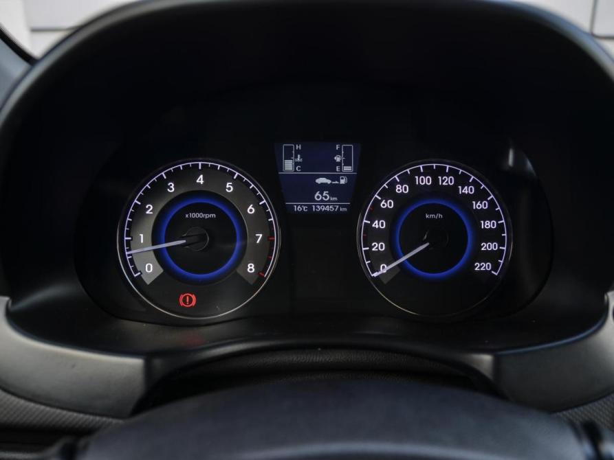 Hyundai Solaris I Рестайлинг Курган  - изображение 12