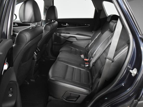 Kia Sorento III Prime Рестайлинг с пробегом 2018 года, цена 2 450 000 рублей, 168000 км, внедорожник, Автокод Объявления