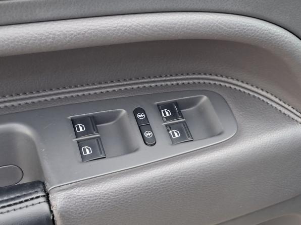 Volkswagen Touareg I Рестайлинг с пробегом 2008 года, цена 1 099 000 рублей, 202702 км, внедорожник, Автокод Объявления