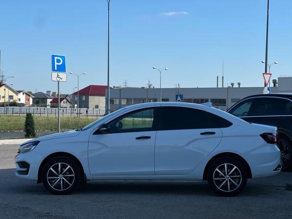 Lada (ВАЗ) Vesta I Рестайлинг (NG) с пробегом 2023 года, цена 1 099 000 рублей, 59000 км, седан, Автокод Объявления