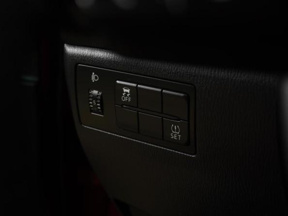 Mazda 3 III (BM) Рестайлинг с пробегом 2018 года, цена 1 399 000 рублей, 170954 км, седан, Автокод Объявления