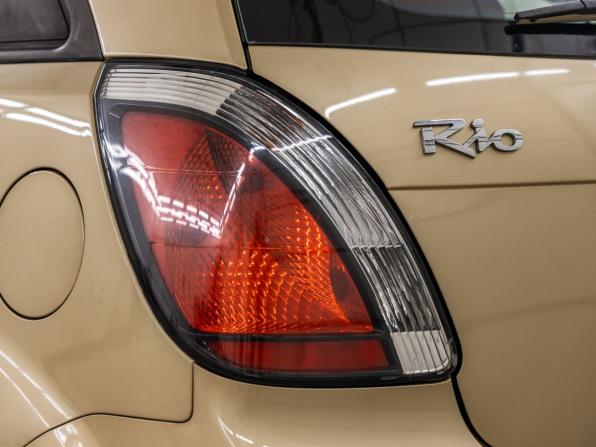 Kia Rio II Рестайлинг с пробегом 2011 года, цена 588 000 рублей, 154131 км, хэтчбек, Автокод Объявления