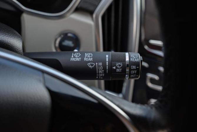 Cadillac SRX II Рестайлинг с пробегом 2014 года, цена 1 749 000 рублей, 216185 км, внедорожник, Автокод Объявления