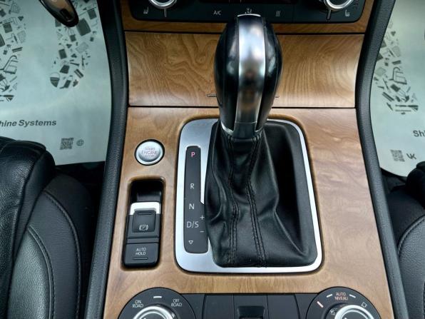 Volkswagen Touareg II с пробегом 2014 года, цена 2 399 000 рублей, 220900 км, внедорожник, Автокод Объявления