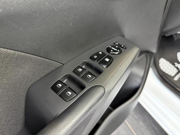 Hyundai Solaris II Рестайлинг с пробегом 2021 года, цена 1 598 000 рублей, 84237 км, седан, Автокод Объявления