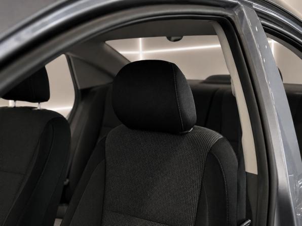 Hyundai Solaris II с пробегом 2017 года, цена 1 245 000 рублей, 85000 км, седан, Автокод Объявления
