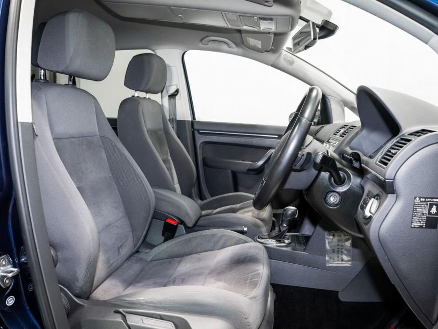 Volkswagen Touran I Рестайлинг 2 Чита  - изображение 7