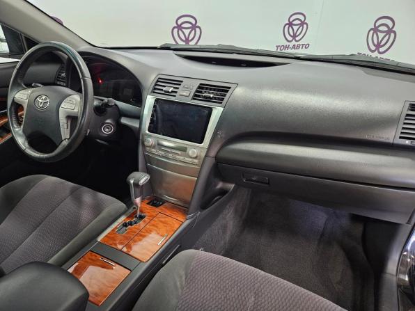 Toyota Camry VI (XV40) Рестайлинг с пробегом 2010 года, цена 1 037 000 рублей, 241416 км, седан, Автокод Объявления