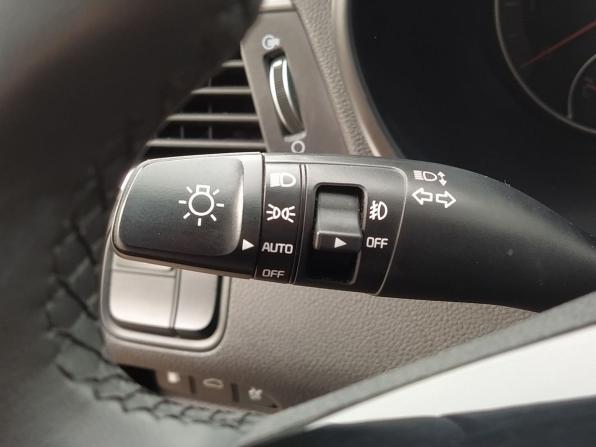 Kia K5 II с пробегом 2018 года, цена 1 799 000 рублей, 193027 км, седан, Автокод Объявления