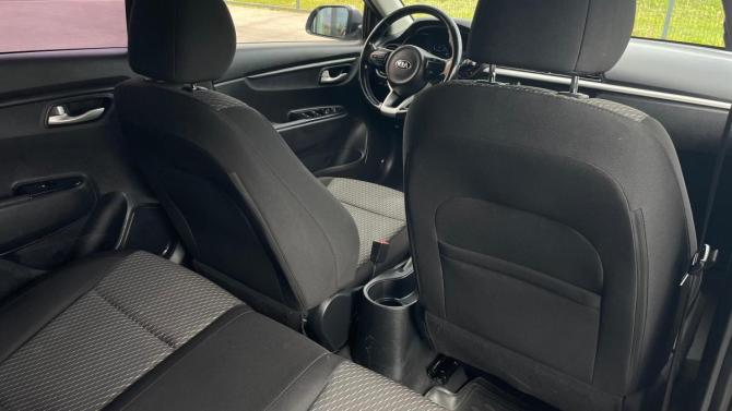 Kia Rio IV с пробегом 2018 года, цена 1 390 000 рублей, 89765 км, хэтчбек, Автокод Объявления