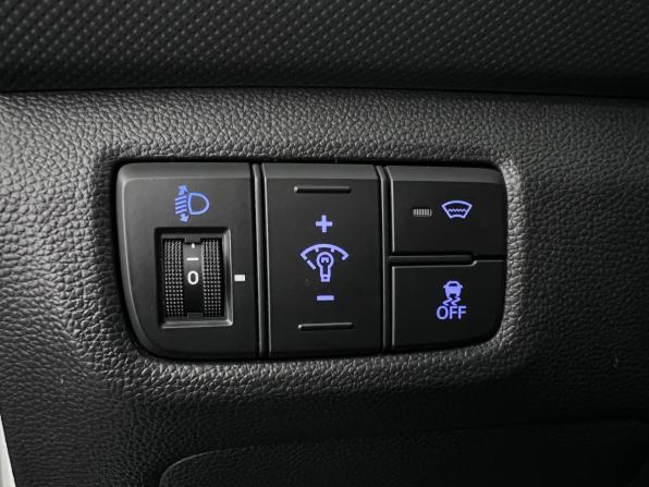 Hyundai Creta I с пробегом 2018 года, цена 1 760 000 рублей, 131281 км, внедорожник, Автокод Объявления