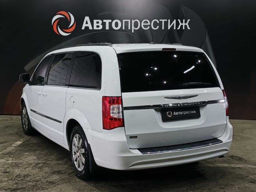 Chrysler Town &amp; Country V Рестайлинг Ставрополь  - изображение 4
