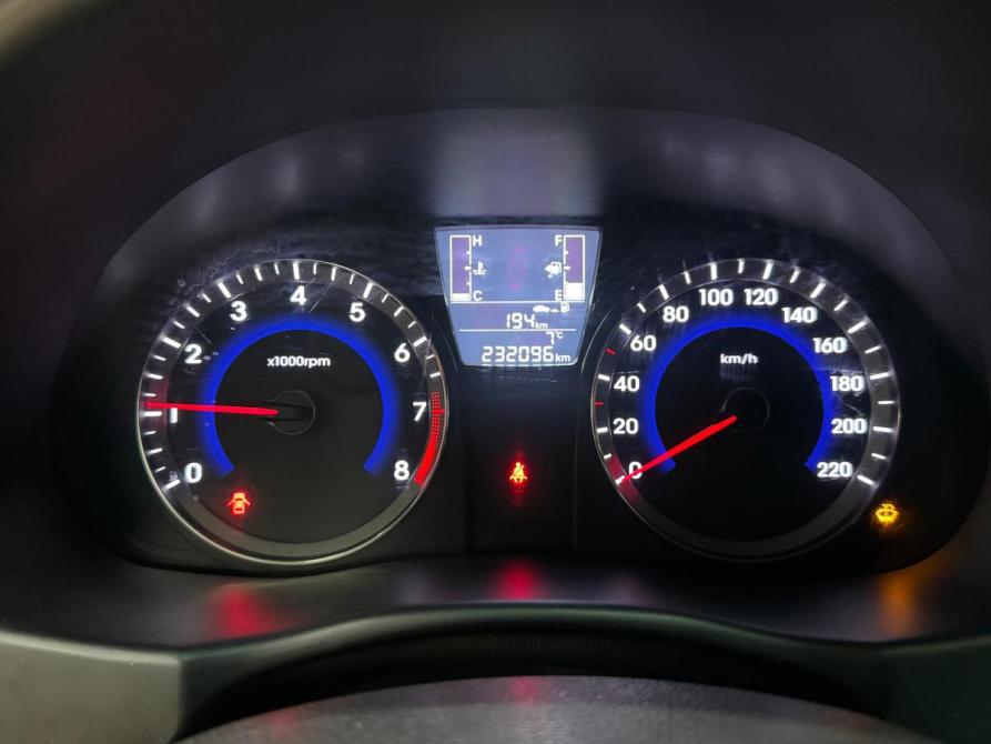 Hyundai Solaris I Рестайлинг Набережные Челны  - изображение 9