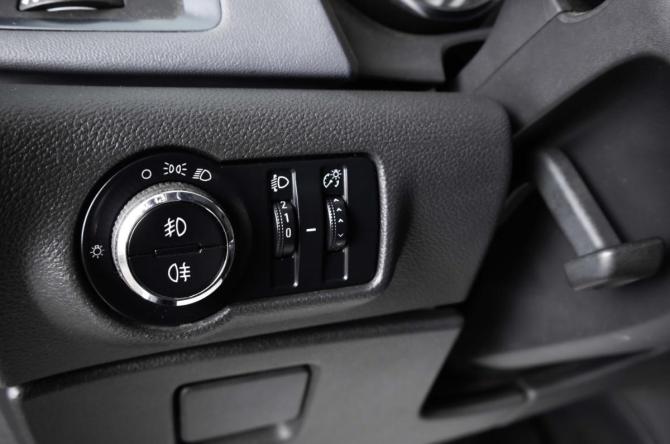 Opel Astra J Рестайлинг с пробегом 2012 года, цена 779 000 рублей, 221000 км, хэтчбек, Автокод Объявления
