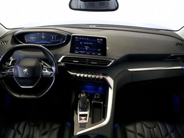 Peugeot 3008 II с пробегом 2017 года, цена 1 650 000 рублей, 160000 км, внедорожник, Автокод Объявления