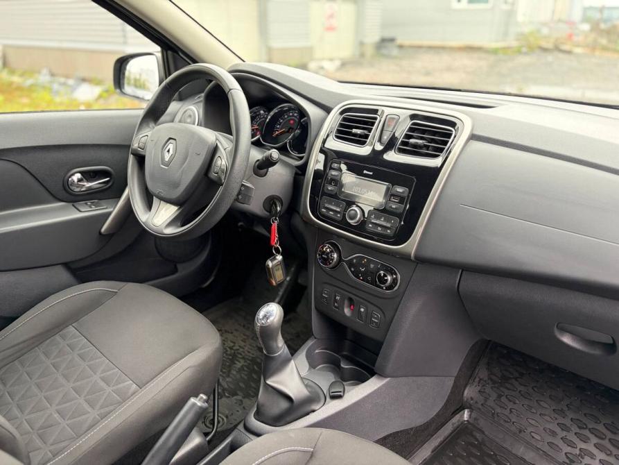 Renault Sandero II Санкт-Петербург  - изображение 9