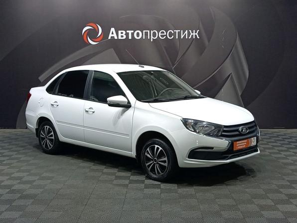 Lada (ВАЗ) Granta I Рестайлинг с пробегом 2022 года, цена 600 000 рублей, 88118 км, седан, Автокод Объявления