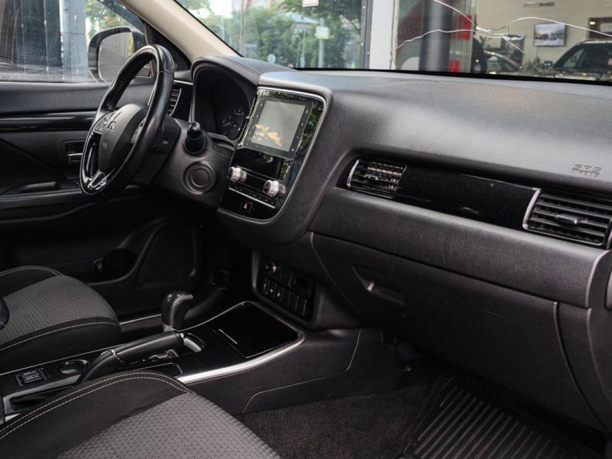Mitsubishi Outlander III Рестайлинг 3 Москва  - изображение 8