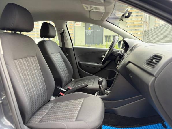 Volkswagen Polo V Рестайлинг с пробегом 2017 года, цена 795 000 рублей, 263000 км, седан, Автокод Объявления