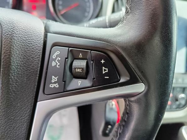 Opel Astra J Рестайлинг с пробегом 2012 года, цена 719 995 рублей, 168168 км, хэтчбек, Автокод Объявления