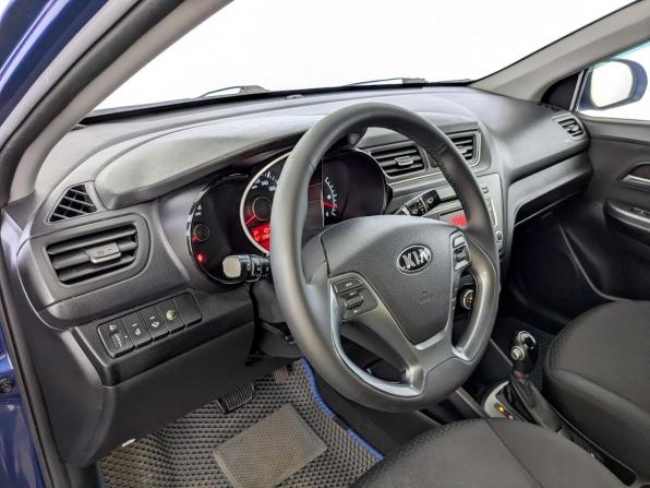 Kia Rio III Рестайлинг с пробегом 2016 года, цена 890 000 рублей, 208590 км, седан, Автокод Объявления