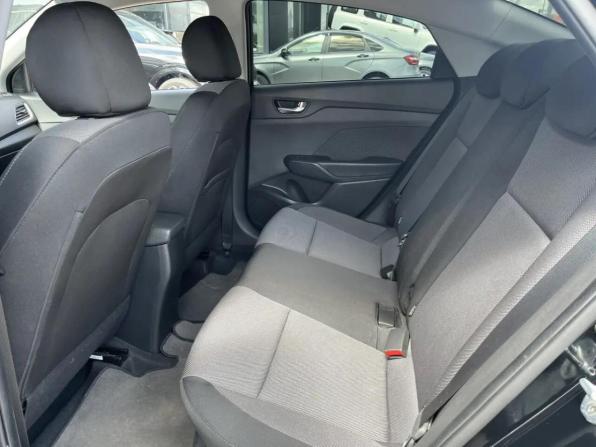 Hyundai Solaris II с пробегом 2018 года, цена 1 400 000 рублей, 103692 км, седан, Автокод Объявления