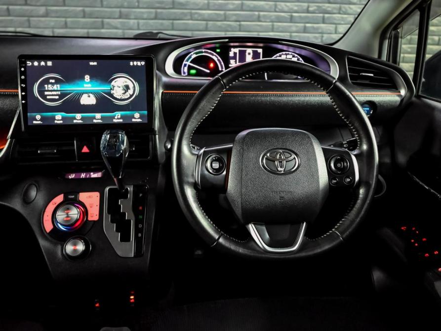 Toyota Sienta II Екатеринбург  - изображение 16
