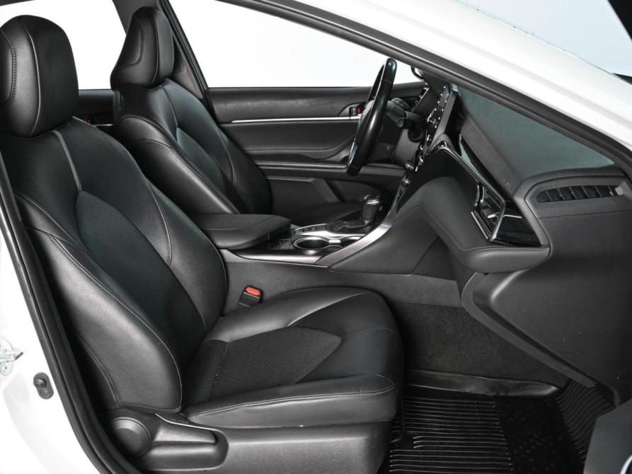 Toyota Camry VIII (XV70) Рестайлинг Ростов-на-Дону  - изображение 8