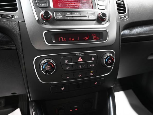 Kia Sorento II Рестайлинг с пробегом 2018 года, цена 2 095 000 рублей, 139858 км, внедорожник, Автокод Объявления