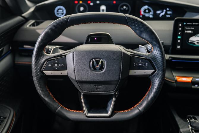 Changan UNI-V I с пробегом 2024 года, цена 2 319 000 рублей, 14000 км, лифтбек, Автокод Объявления